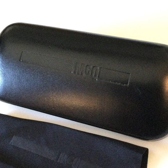 ALEXANDER MCQUEEN MCQ LARGE BLACK SUNGLASSES CASE HARD SHELL WITH CLEANING CLOTH main image 8